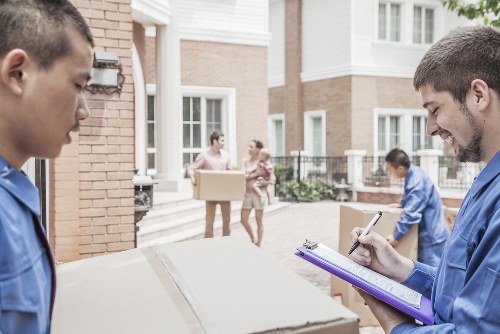 Furniture pick-up service for bulky items in Canary Wharf