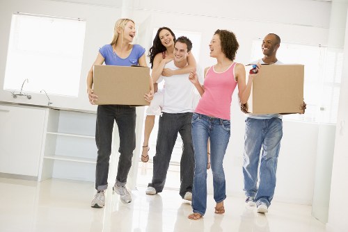 Removal van support for a Canary Wharf apartment move