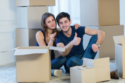 Packing and transport support for a Canary Wharf home relocation