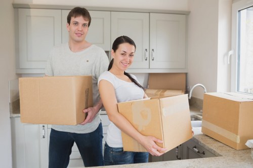 Local flat removals service supporting a move in Canary Wharf